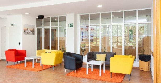 Residencia Albergue Jaca