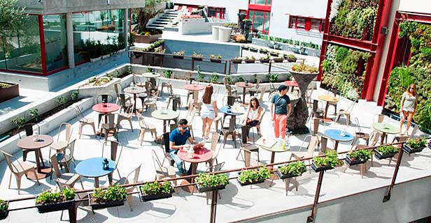 Residencia Funway Academic Resort