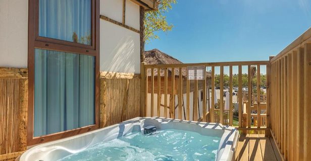 Resort Magic Natura Animal, Waterpark Polynesian Lodge
