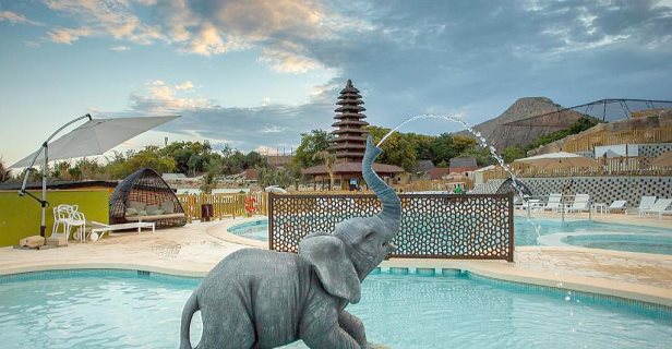 Resort Magic Natura Animal, Waterpark Polynesian Lodge