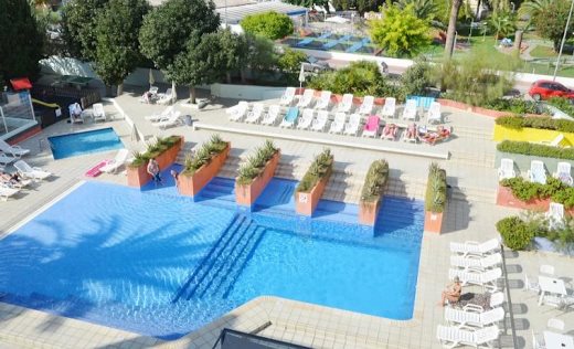 Ruleta Hoteles 4* Azuline Bahia San Antonio
