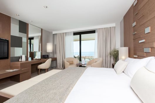 The Oasis By Don Carlos Resort Hotel