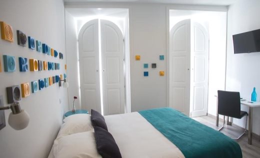 Thomar Story Guest House