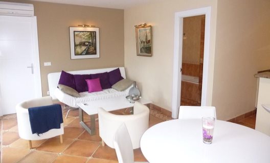 Villa Y Apartamentos La Perla De Torrenueva