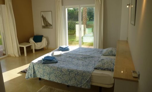 Villa Y Apartamentos La Perla De Torrenueva