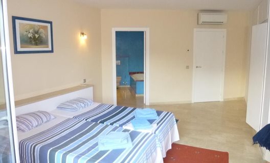 Villa Y Apartamentos La Perla De Torrenueva