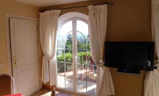 Villa Y Apartamentos La Perla De Torrenueva