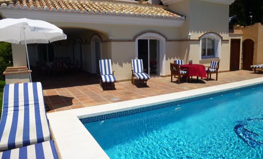 Villa Y Apartamentos La Perla De Torrenueva