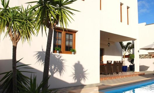 Villas Las Caletas Village