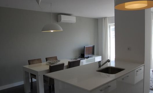 Wallis Apartments