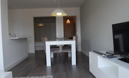 Wallis Apartments