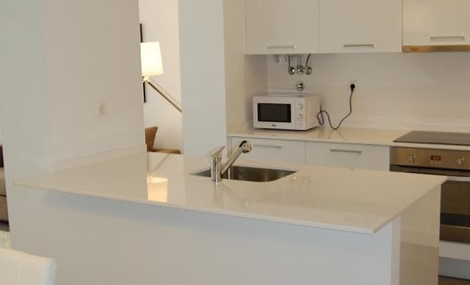Wallis Apartments