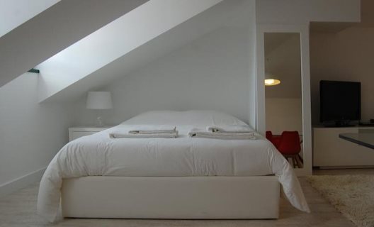 Wallis Apartments